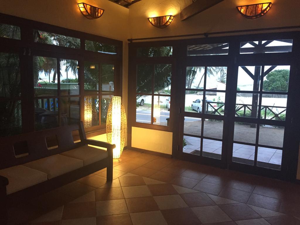 Hotel Laguna Blu アキラス エクステリア 写真